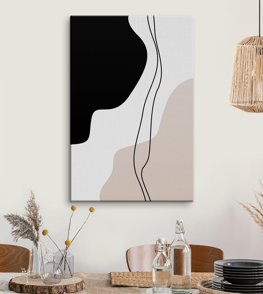 A black and white image of a necklace A black and white image of a necklace