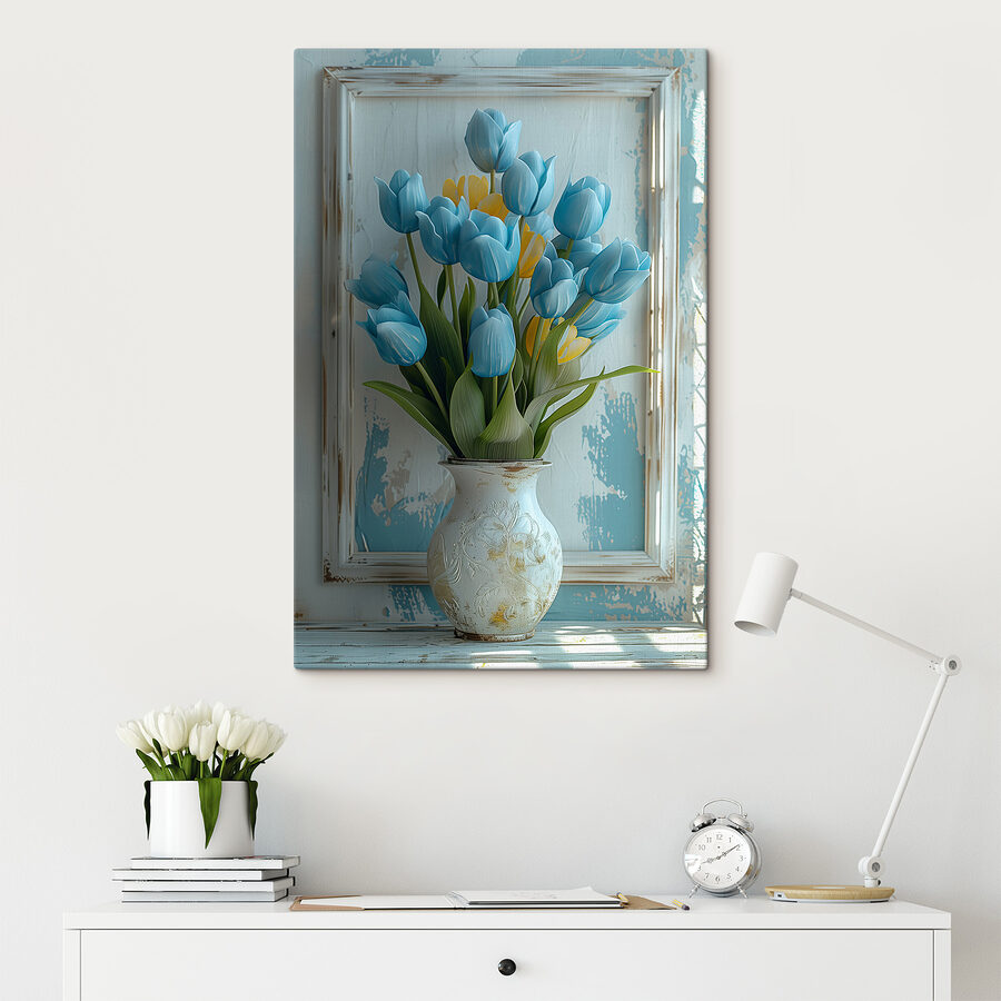 Váza kék és sárga tulipánokkal