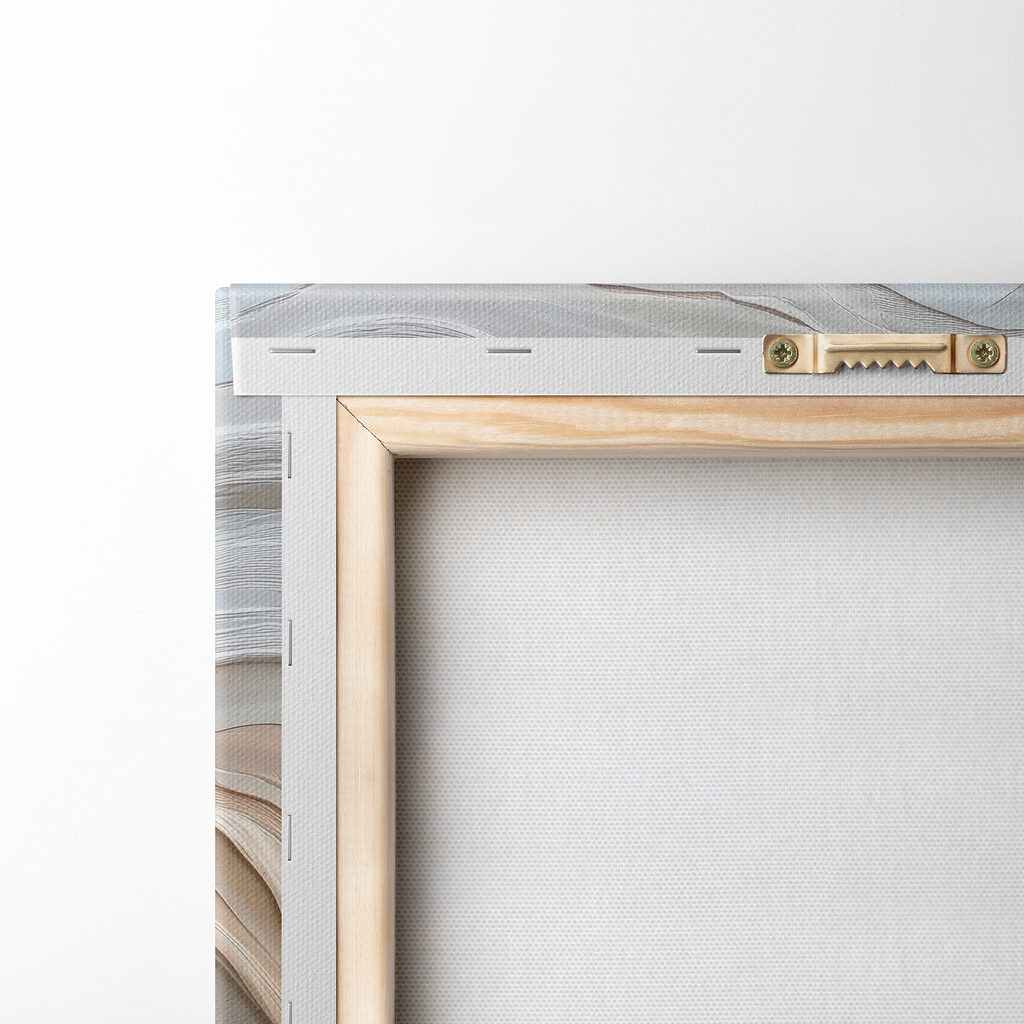 White and brown wavy pattern