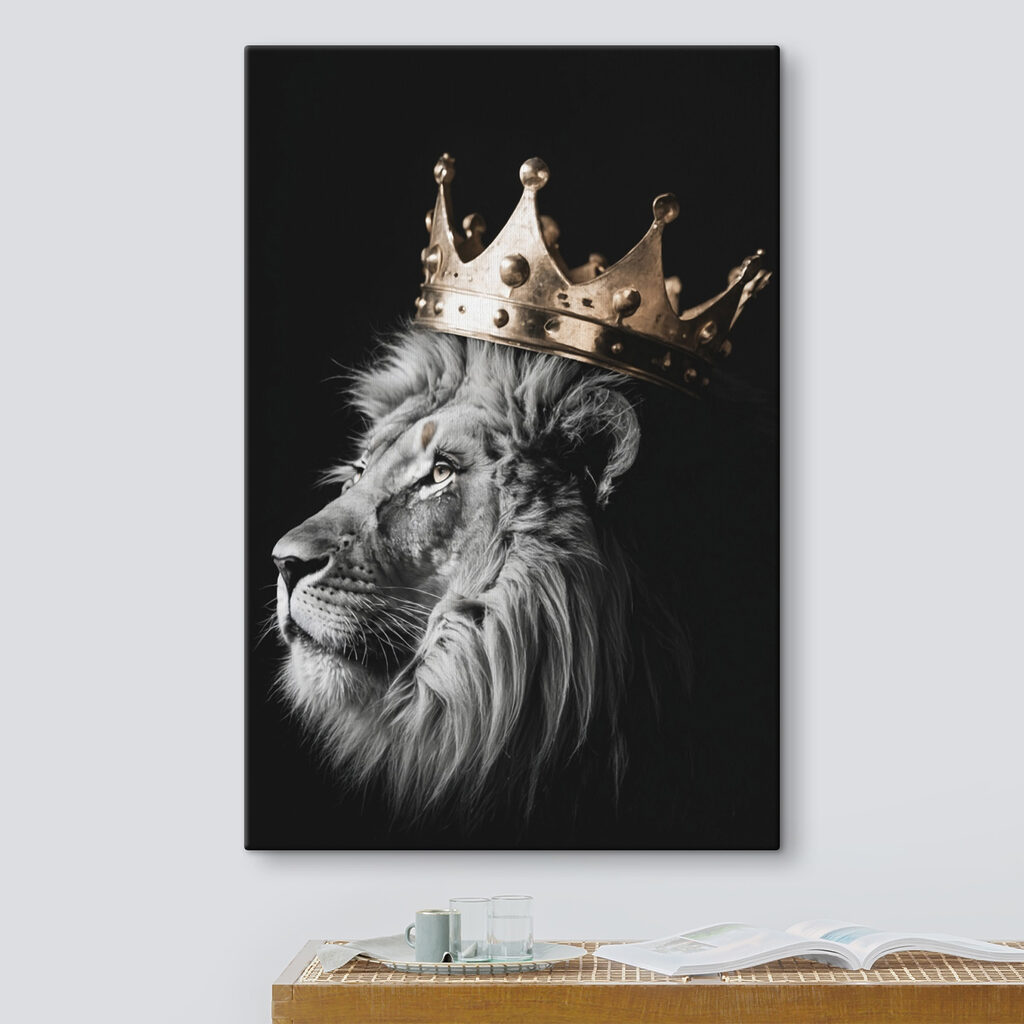 Lion wearing a crown Lion wearing a crown