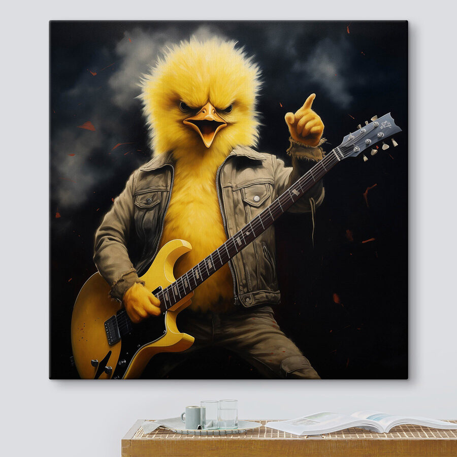 Személy egy csirke ruhát játszik egy gitár