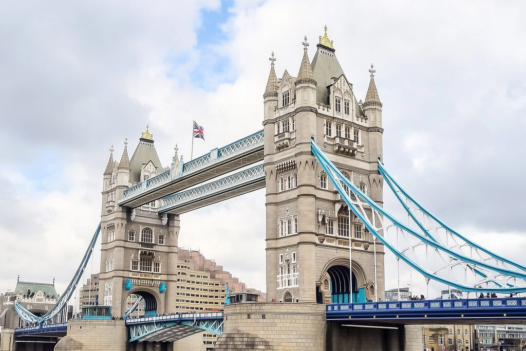 Bridge with towers and a bridge over water