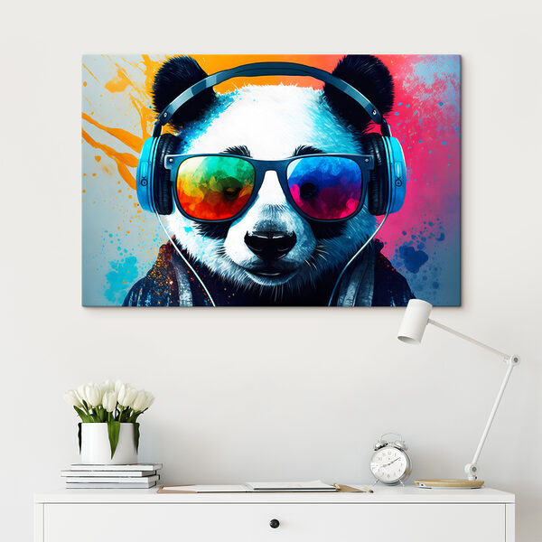 Fejhallgatót és napszemüveget viselő panda Fejhallgatót és napszemüveget viselő panda