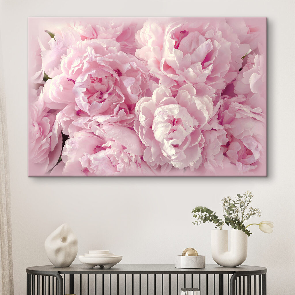 A group of pink flowers