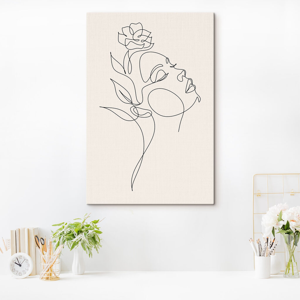 A drawing of a woman's face