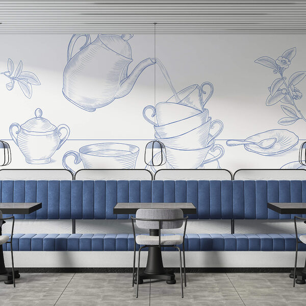 Teáskanna, amely egy teáscsészékből álló halomba önt