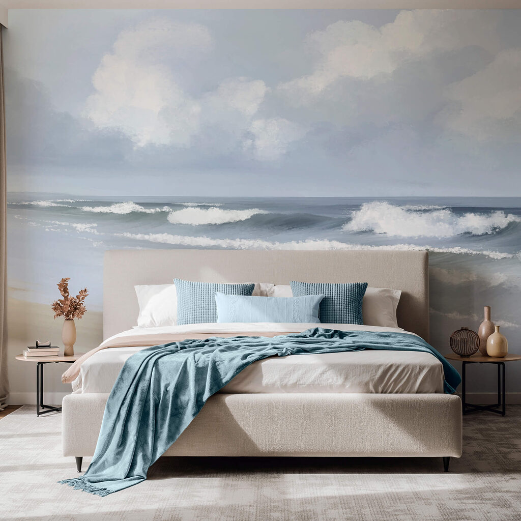 Hullámok csapódnak a partra