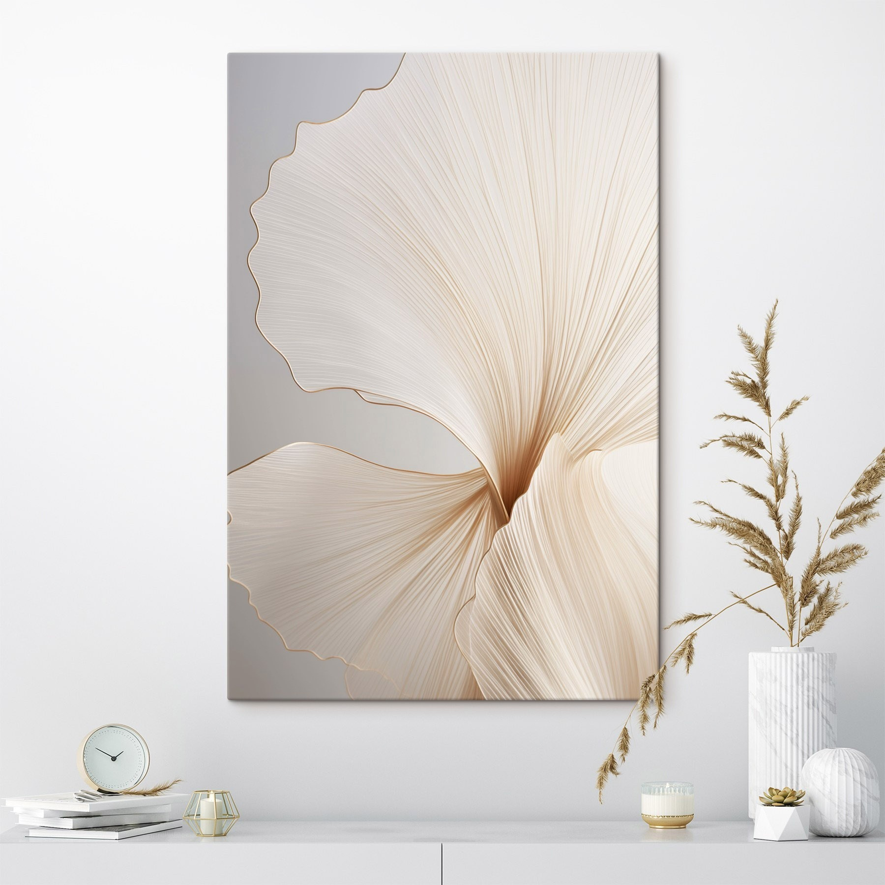Delicate curves and flowing lines