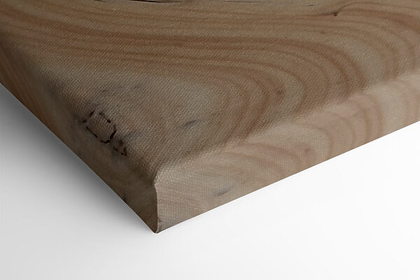 Natural curves in layered materials