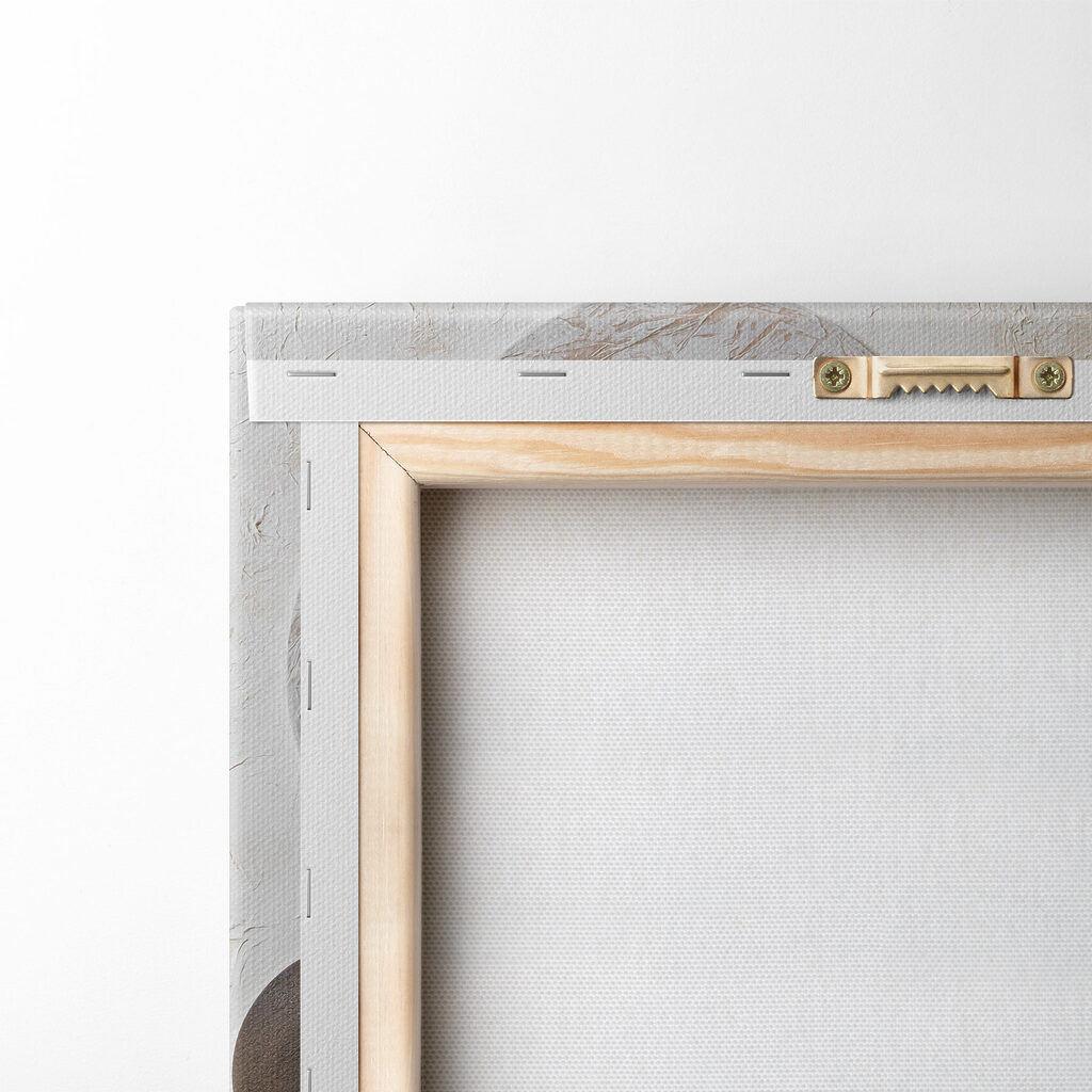 Natural shapes and earthy tones blend Natural shapes and earthy tones blend